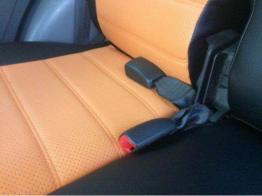 Авточехлы на Suzuki SX4 Авточехлы на Suzuki SX4