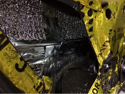 Шумоизоляция пола, арок, дверей и багажника